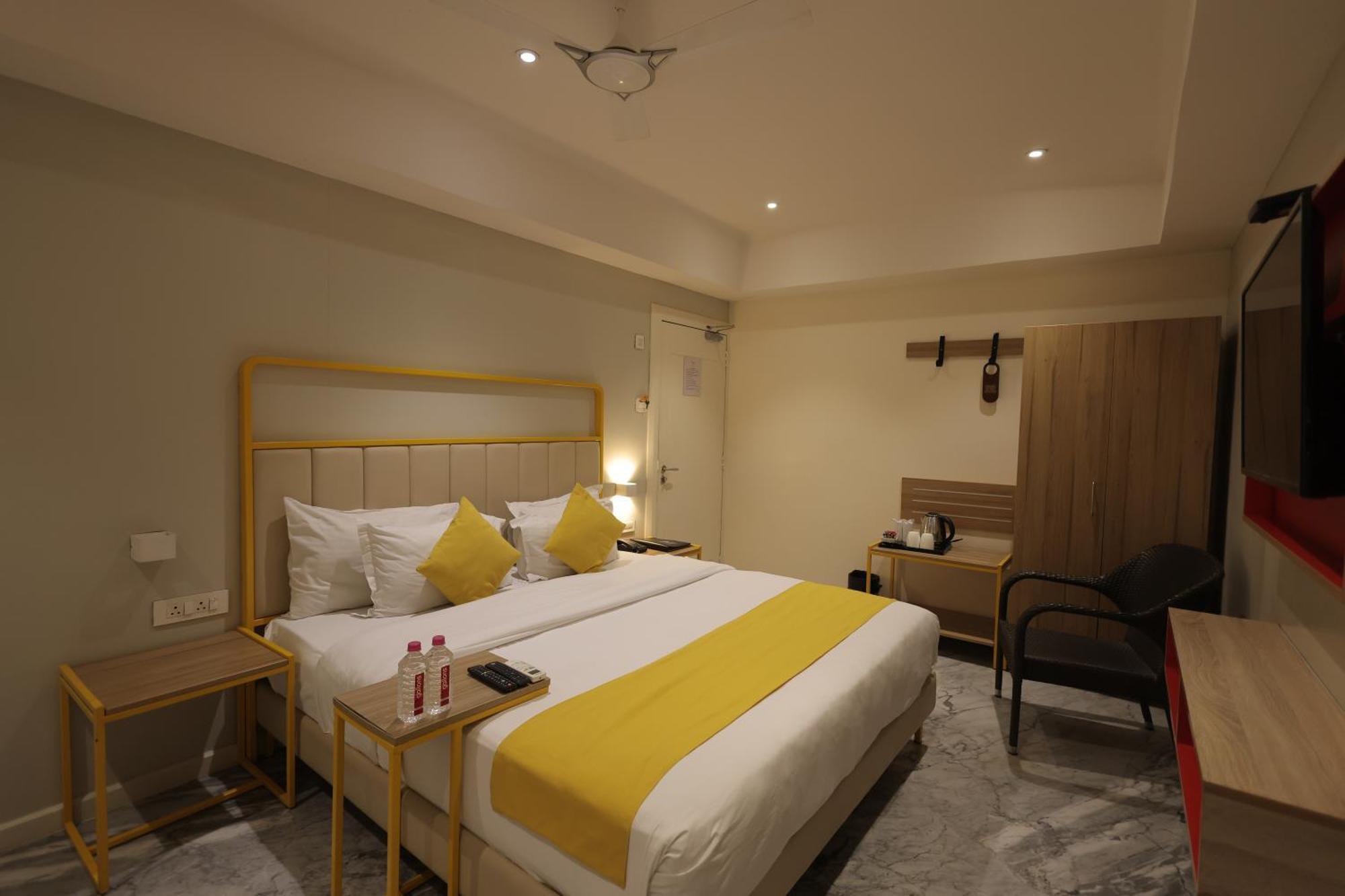 Phoenix - Unmatched Comfort Udaipur Kültér fotó